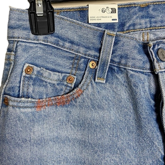 NWT Levi's 501 90's Distressed Jeans 150th Anniversary size 25x30 - Picture 5 of 10